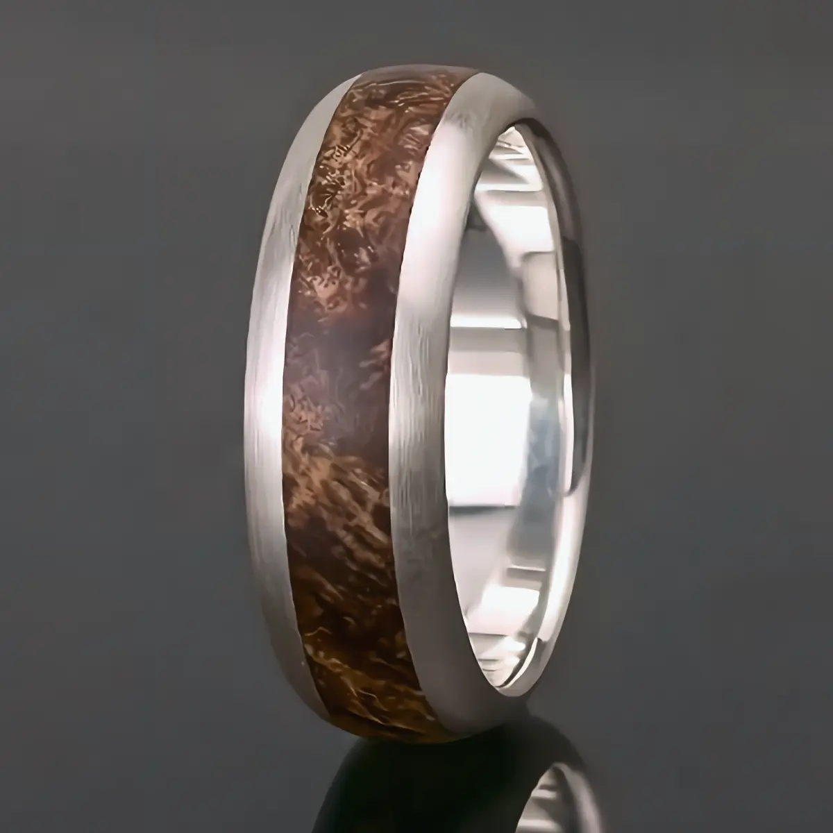 Ringe aus Holz & Carbon